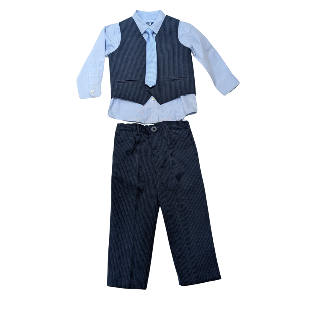 Duck & Dodge Navy 3 Piece Suit