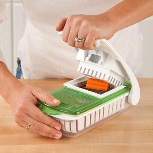 Munchkin Fresh Food Chopper & Steamer